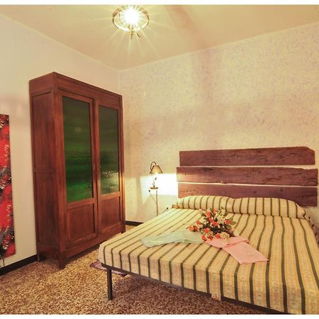 B&B Au Caruggiu チェリアーレ 部屋 写真