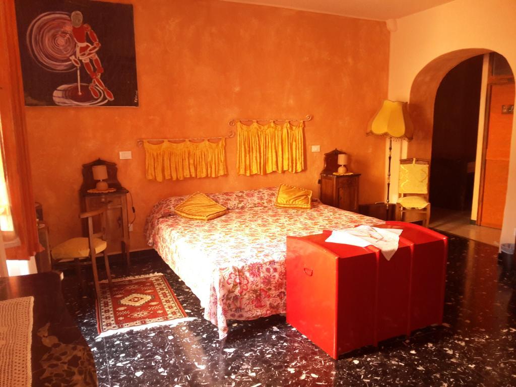 B&B Au Caruggiu チェリアーレ 部屋 写真