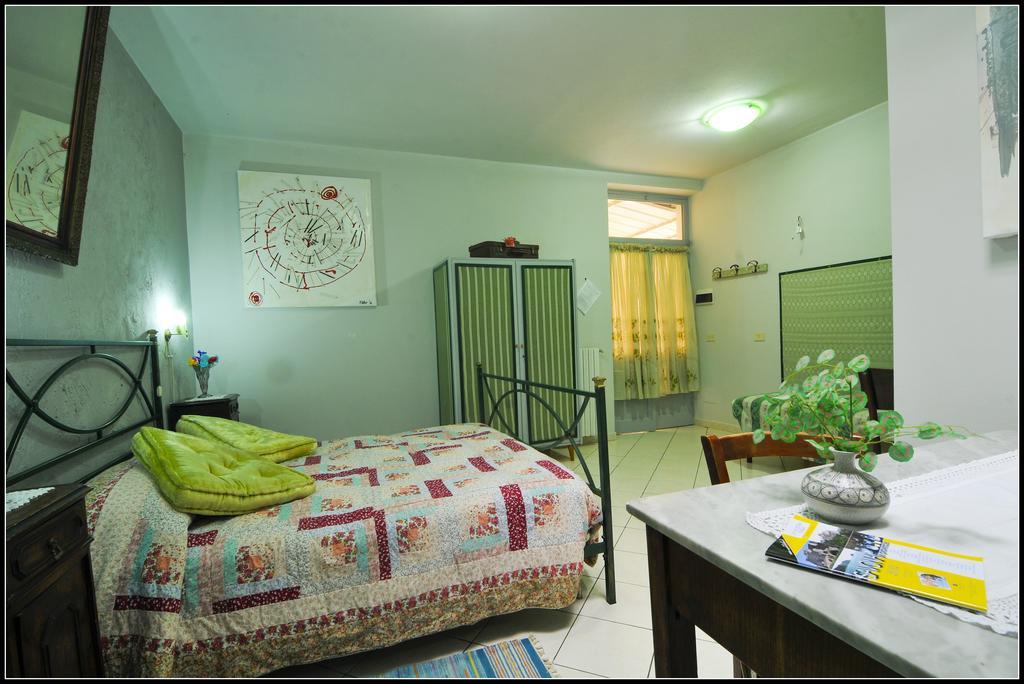B&B Au Caruggiu チェリアーレ 部屋 写真